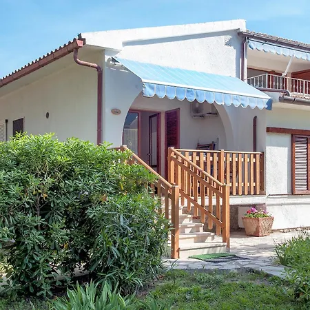 Il Giardino Di Sabbia Apartman Lacona